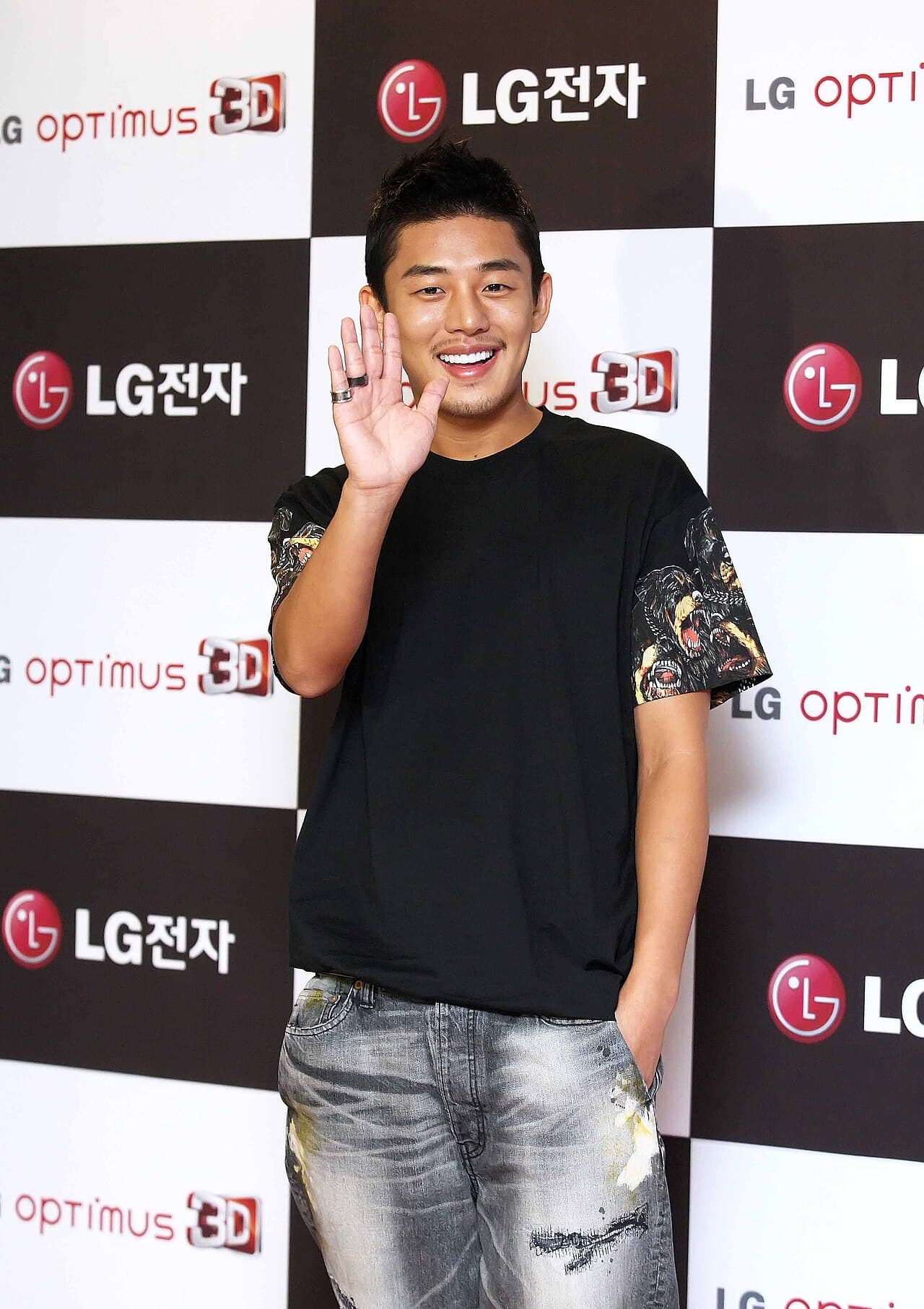 배우 유아인 마약 투약 혐의 수사와 재판