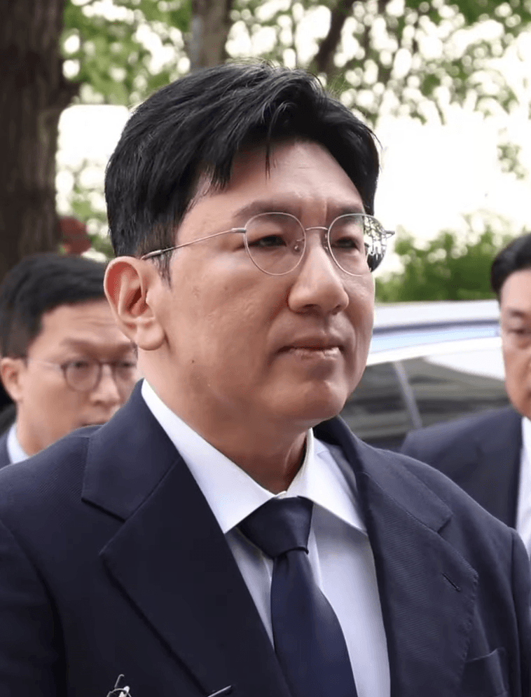 방시혁 하이브 상장 '사기적 부정거래' 의혹 수사