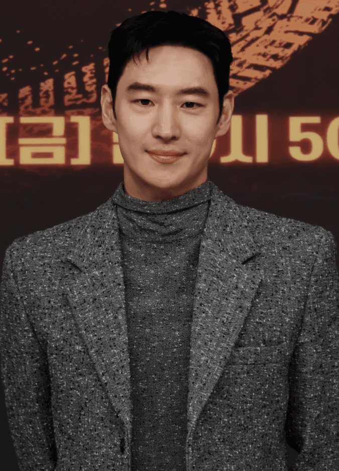 tvN '두 번째 시그널', 배우 조진웅 논란발 편성 무기한 연기 사태