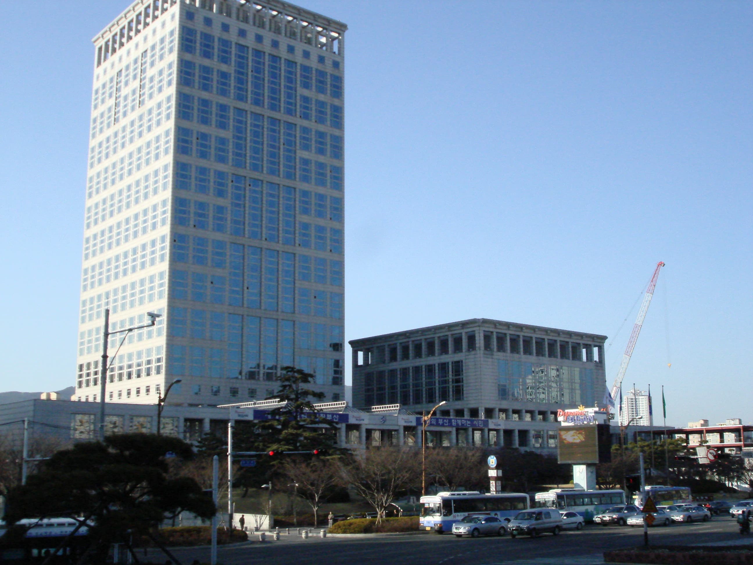 부산 학교 전산업체 직원의 여교사 194명 딥페이크 사건