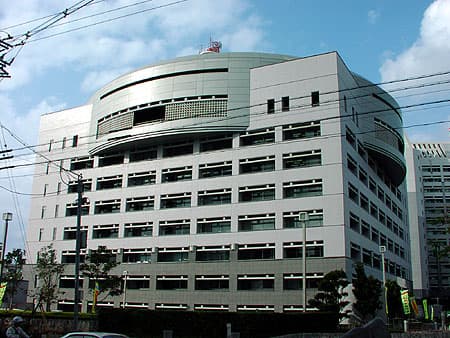 일본 방송인 하가 겐지 오키나와 성추행 체포·불기소 사건